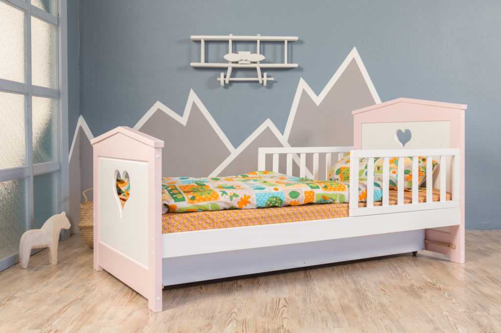 Кровати для детского сада, разновидности, размеры, критерии выбора