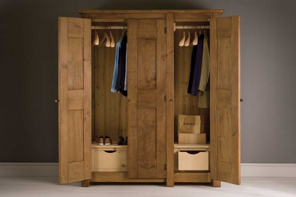 Распашные шкафы (70 фото): выбираем в спальню двухстворчатые и трехстворчатые модели с полками и штангой, зеркалом и антресолью