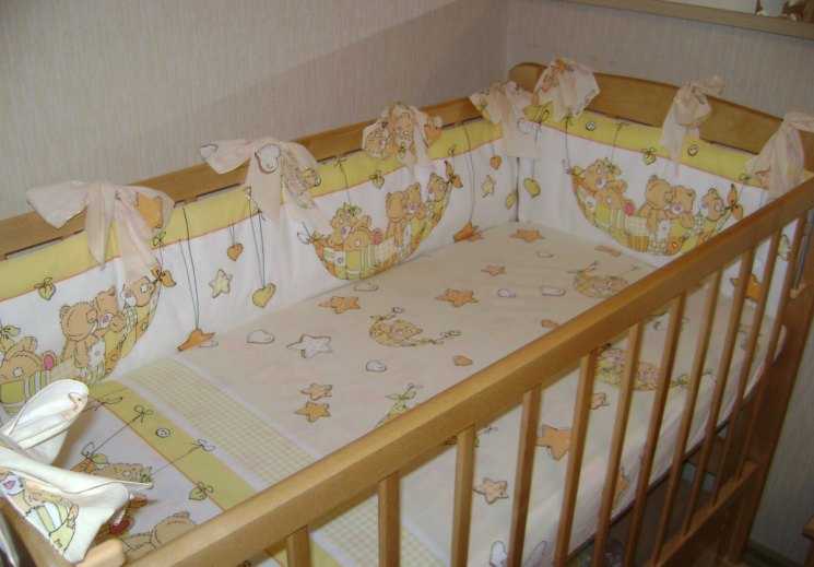 Бортики в кроватку для новорожденных: наши инструкции