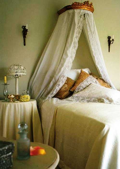Кровать с балдахином (66 фото): крепление на взрослую кровать, как сделать своими руками, идеи в интерьере для девочек