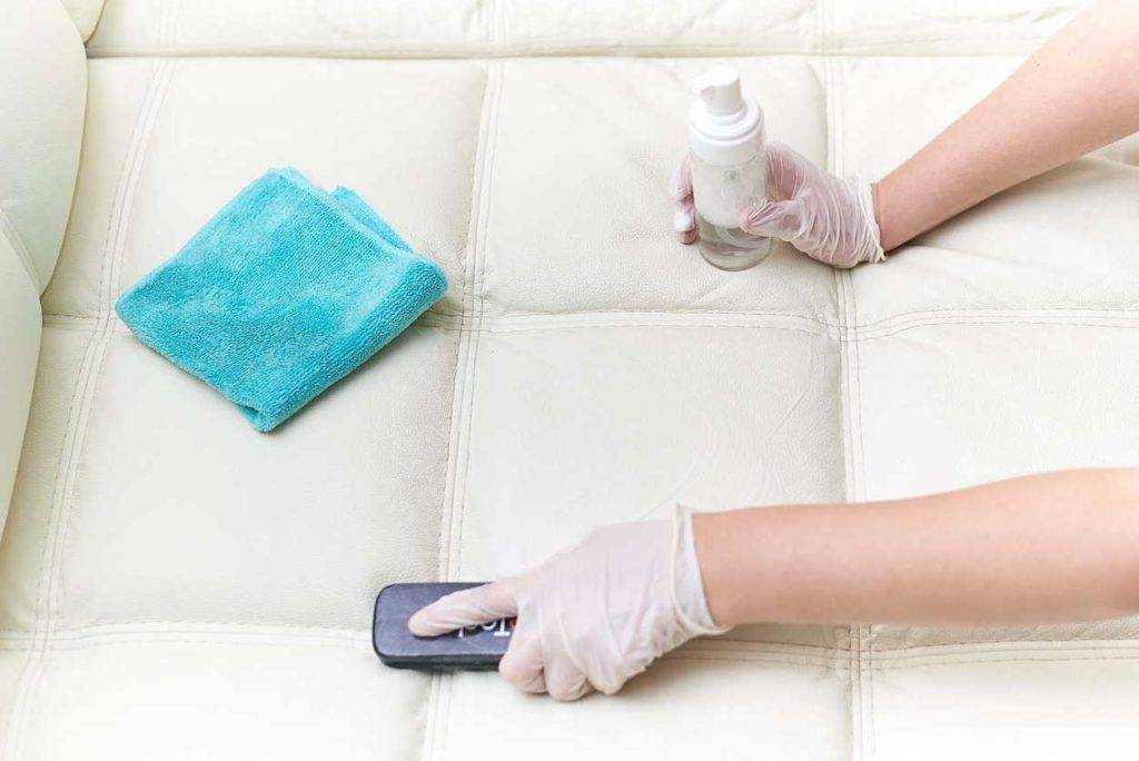 Как почистить диван в домашних условиях: средство для чистки мягкой мебели из ткани, сухая чистка, химчистка