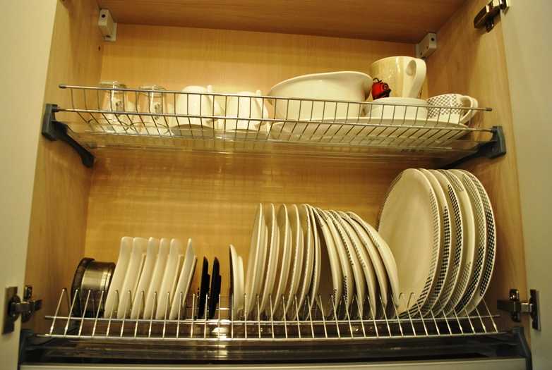 Сушилки для посуды (41 фото): угловые и подвесные сушилки для тарелок, модели из нержавеющей стали и других материалов. силиконовые коврики для сушки посуды